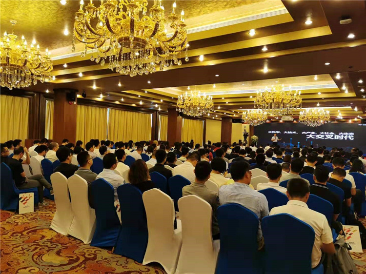 共創(chuàng)、共建、共贏，美林數據攜手合作伙伴引領AI+新浪潮
