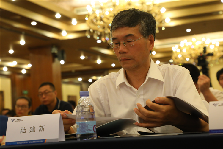 全國道德模范、中建鋼構(gòu)華南大區(qū)工程師陸建新